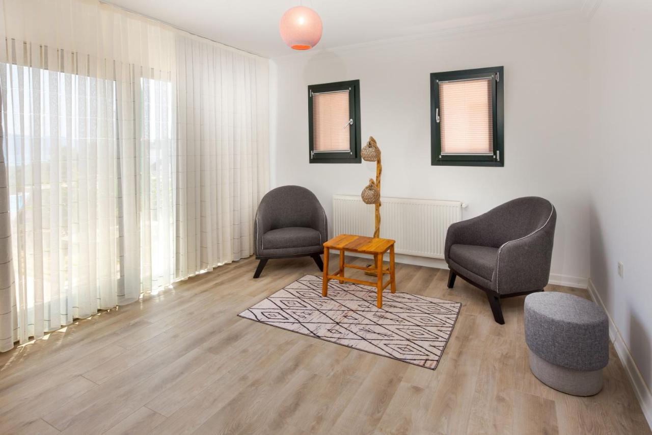 Beacon Hill Suites Ак'яка Екстер'єр фото